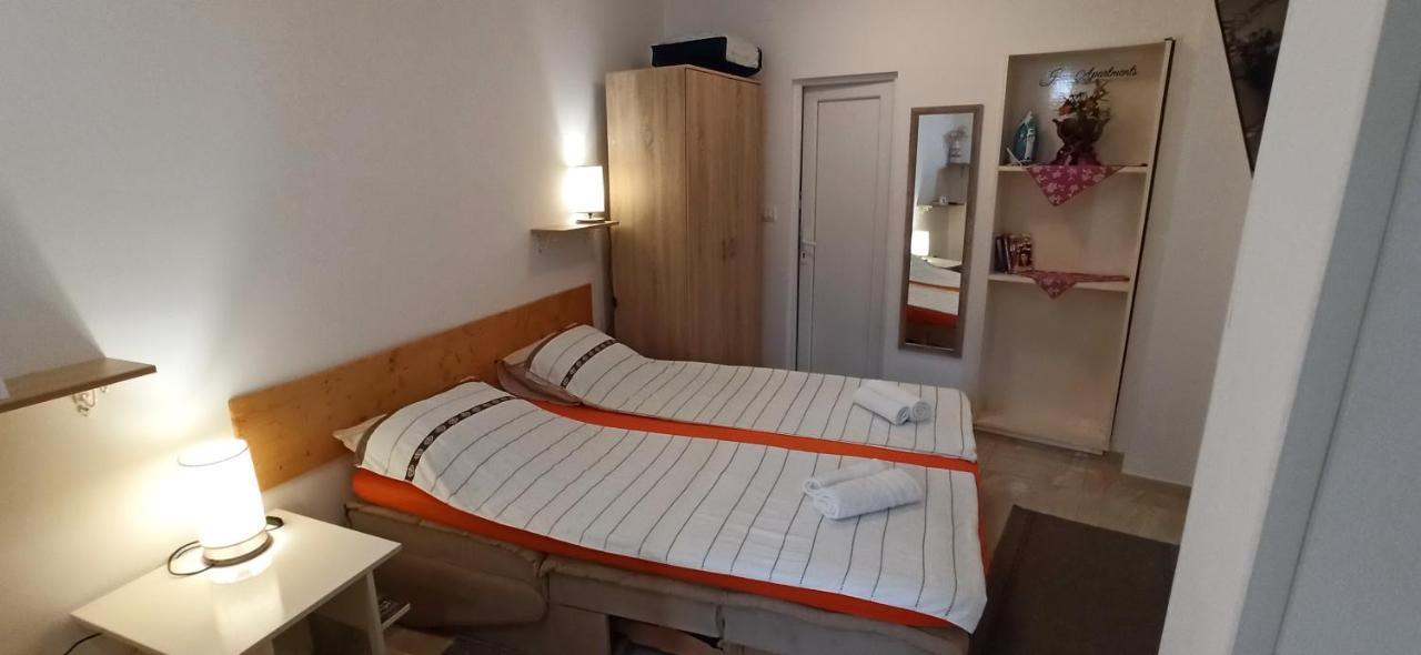 Java Apartments - S & J Dobrota Zewnętrze zdjęcie
